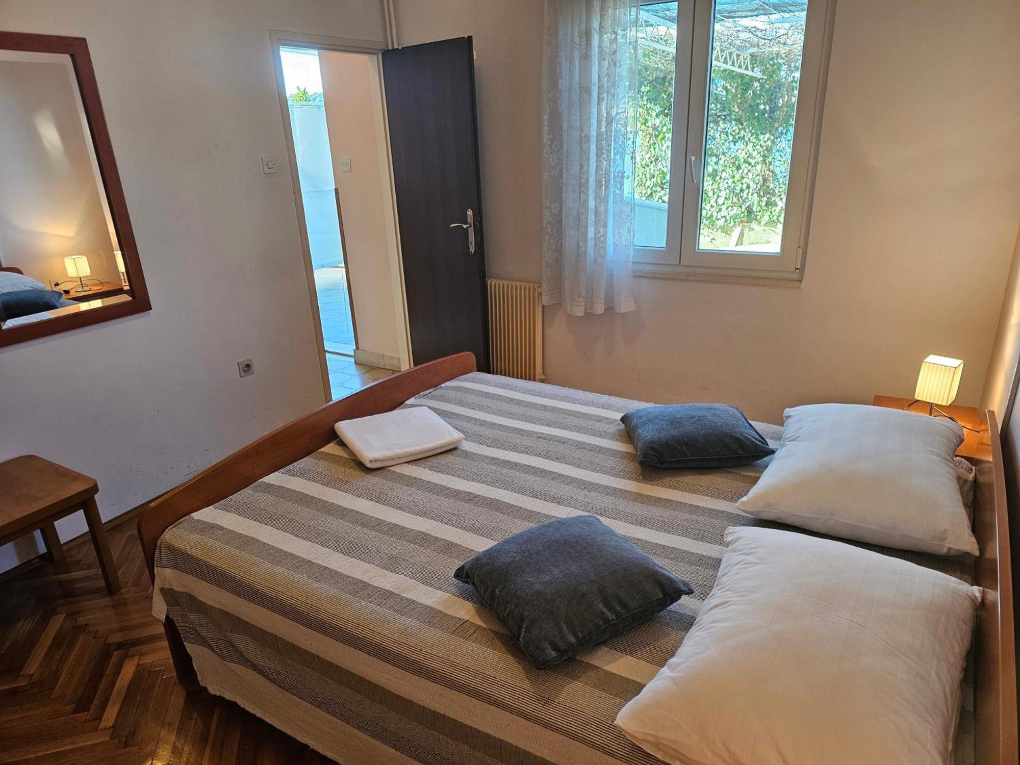 Violic Apartments Zaton  Bagian luar foto